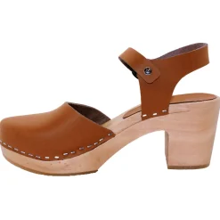 BJORK MARGARETA Swedish Wood Clog Sandals in Oiled Leather