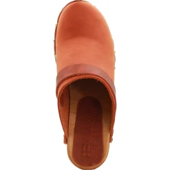 BJORK Maria Wooden Clogs in Vintage Oiled Leather
