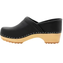 BJORK Tindra Wood Closed Back Grip Black Leather Clogs